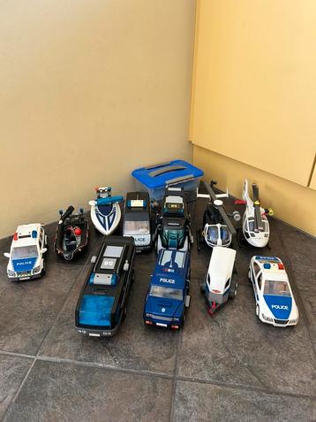 Playmobile politie voertuigen met accessoires beschikbaar voor biedingen