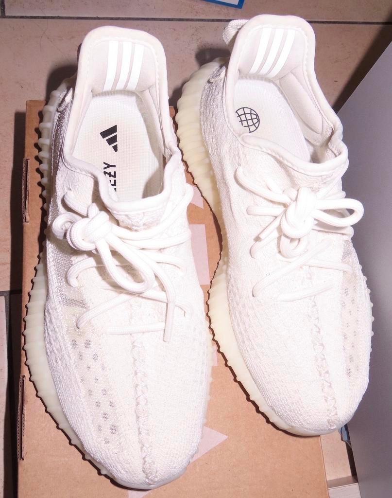 Yeezy Bone V2 350 - Top conditie!, Ophalen of Verzenden, Zo goed als nieuw, Wit, Sneakers of Gympen