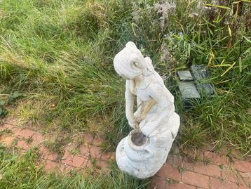 Maria Beeld - Tuinbeeld beschikbaar voor biedingen