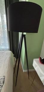 Zwart vloerlamp, Huis en Inrichting, Lampen | Vloerlampen, Ophalen, Minder dan 100 cm