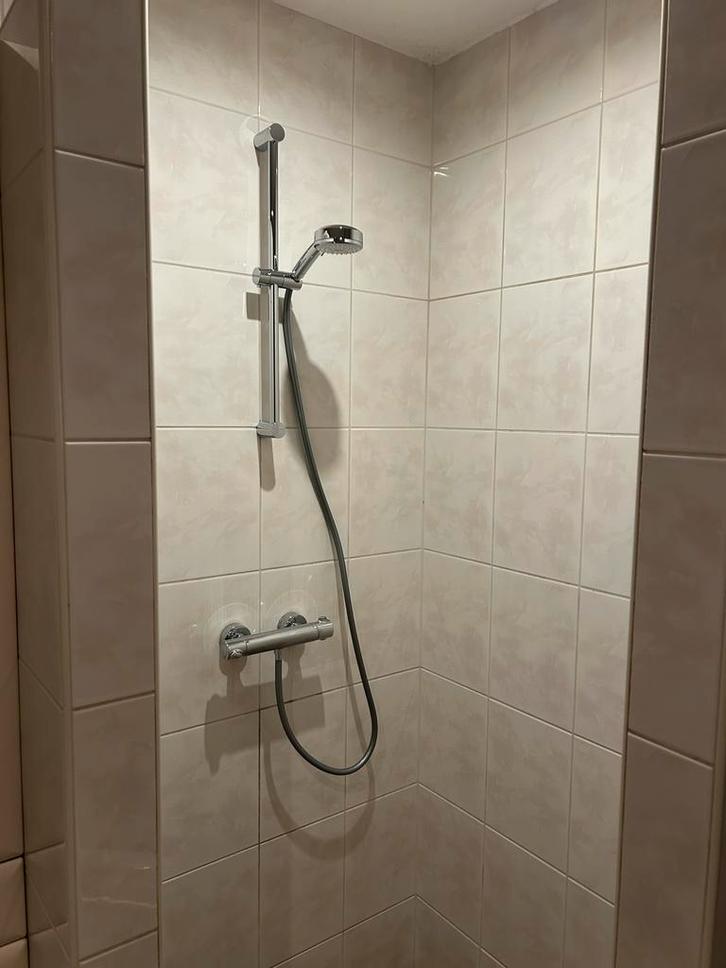 Doucheset hansgrohe met glijstang en thermostaatkraan, Huis en Inrichting, Woonaccessoires | Overige, Zo goed als nieuw, Ophalen