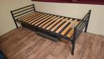 Metalen bed 90x200 met lattenbodem, Huis en Inrichting, Slaapkamer | Bedden, Ophalen, Gebruikt, 90 cm, Eenpersoons