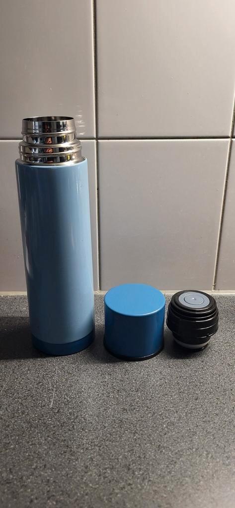 Thermosfles met schenktuit, Sport en Fitness, Bidons, Nieuw, Ophalen of Verzenden