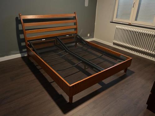 Bed, Huis en Inrichting, Slaapkamer | Bedden, Zo goed als nieuw, Tweepersoons, 160 cm, 200 cm, Hout, Overige kleuren, Verstelbaar