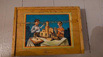 vintage antieke blokkendoos met boompjes, auto, diertjes enz beschikbaar voor biedingen