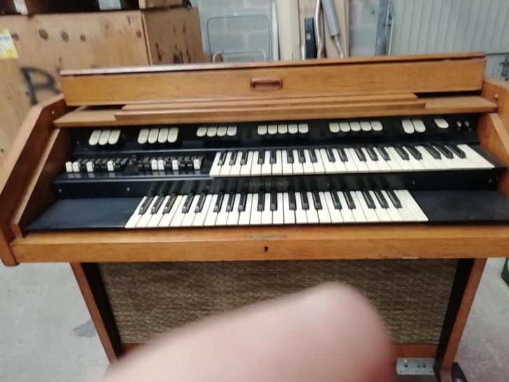 HAMMOND M165  TOONWIELBUIZENORGEL   B3 SOUND, Muziek en Instrumenten, Orgels, Zo goed als nieuw, Orgel, 2 klavieren, Ophalen