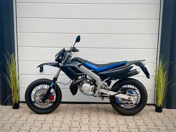 Derbi DRD Racing 50cc (leovince, goed onderhouden) beschikbaar voor biedingen