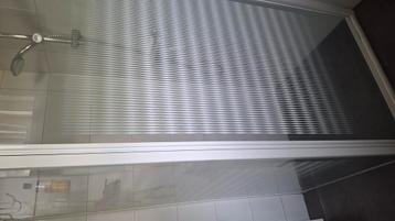 Douchecabine 90x90 beschikbaar voor biedingen