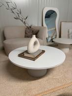 Ronde tafel beige met kolompoot, Tables by Leon, Info@tablesbyleon.nl, Rond, Nieuw