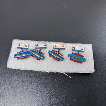 Set van 4 Vintage Sovjet Marine Onderzeeër Herdenkingsinsign beschikbaar voor biedingen