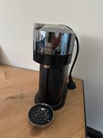 Nespresso Vertuo next, Witgoed en Apparatuur, Koffiezetapparaten, Ophalen, Gebruikt, Koffiemachine, Koffiepads en cups