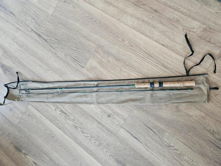Handbuild Spinhengel 2.10m 10 grammer, Watersport en Boten, Hengelsport | Roofvissen, Zo goed als nieuw, Werphengel, Ophalen of Verzenden