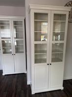 2 Liatorp IKEA Vitrinekast -Wit/Crème.!, Huis en Inrichting, Kasten | Vitrinekasten, Ophalen, Zo goed als nieuw, 25 tot 50 cm