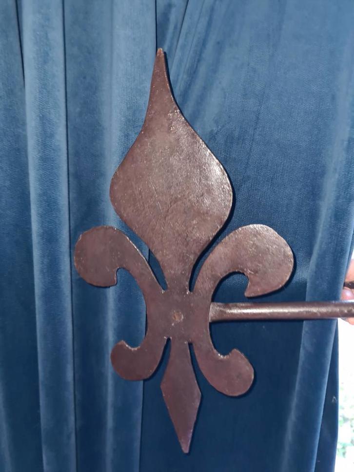 Embrasses in de vorm van een Franse lelie, Huis en Inrichting, Woonaccessoires | Kapstokken, Zo goed als nieuw, Minder dan 100 cm