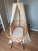 Baby rotan wieg, Kinderen en Baby's, Babywiegjes en Ledikanten, Ophalen of Verzenden, Zo goed als nieuw, Wieg