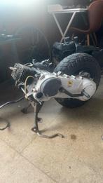 Piagio typhoon blok, Fietsen en Brommers, Brommeronderdelen | Scooters, Ophalen of Verzenden, Zo goed als nieuw, Blok, Peugeot