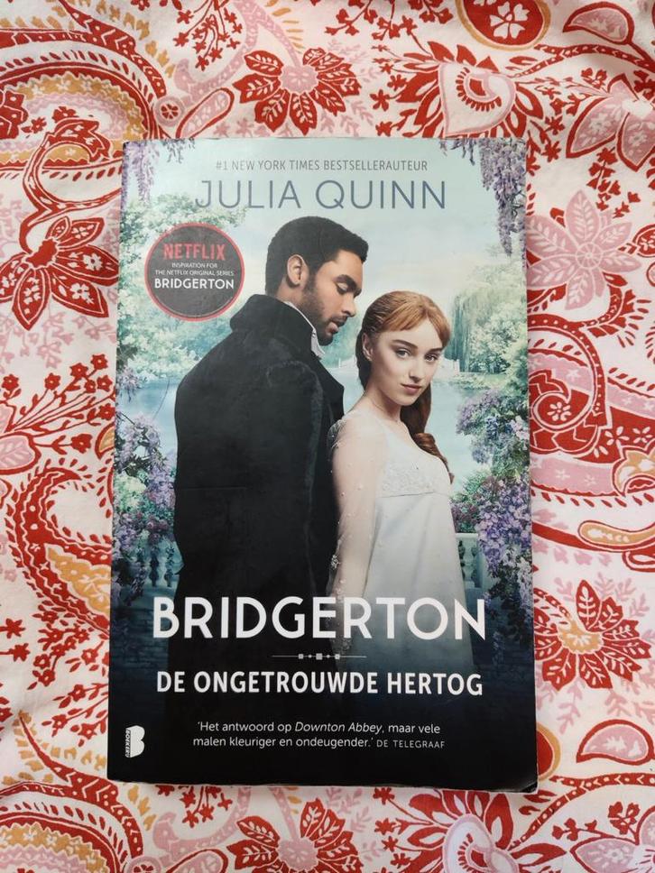 Julia Quinn - De ongetrouwde hertog (Bridgerton), Boeken, Romans, Gelezen, Europa overig, Ophalen of Verzenden