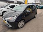 Toyota Aygo 1.0 VVT-i x-play | 69pk | Camera | Dealer Onderh, 12 maanden, Stof, Gebruikt, Euro 6