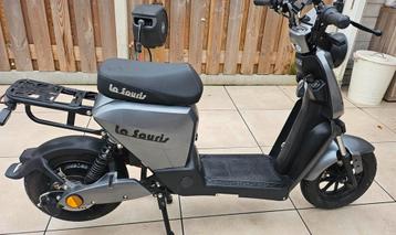 €1100 ZGAN Souris Elektrische scooter  661 km beschikbaar voor biedingen