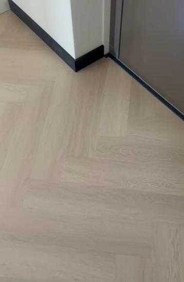 PVC visgraat vloer| laminaat | trapbekleding. Vanaf € 5,-  beschikbaar voor biedingen