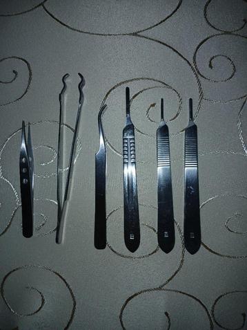 Pedicure spullen messenhouders/frezentang en pincetten beschikbaar voor biedingen