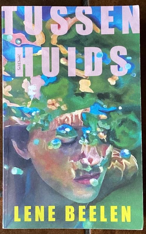 Tussenhuids  Auteur: Lene Beelen, Boeken, Romans, Zo goed als nieuw, Nederland, Ophalen of Verzenden