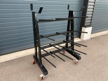 Opbergrek voor bijv. Body Pump halters, verrijdbaar beschikbaar voor biedingen