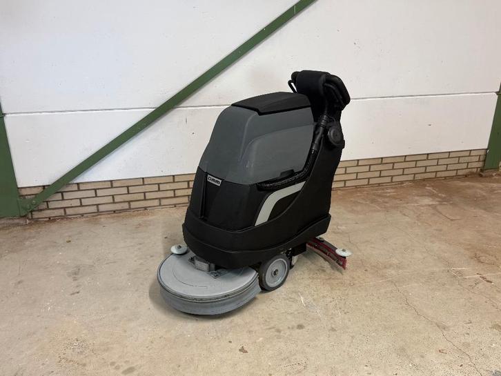 Q-500 Compact Bull schrob-zuigmachine occasion, Doe-het-zelf en Verbouw, Reinigingsmachines, Gebruikt, Schrobmachine, Ophalen of Verzenden