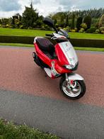Gilera runner 50, Fietsen en Brommers, Scooters | Piaggio, Ophalen, Overige modellen, Zo goed als nieuw, Benzine