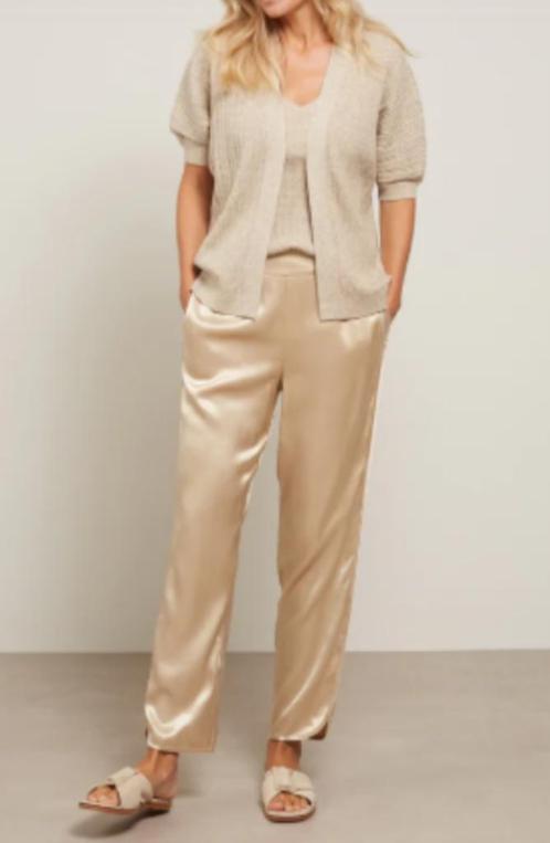 Yaya beige mooie jogging zomer broek  maat 36, Kleding | Dames, Broeken en Pantalons, Zo goed als nieuw, Maat 36 (S), Beige, Lang