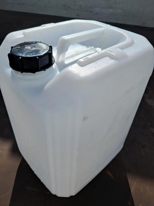 Grote partij 5,10,20,25 en 30 liter jerrycans, Tuin en Terras, Regentonnen, Zo goed als nieuw, Kunststof, Minder dan 75 liter