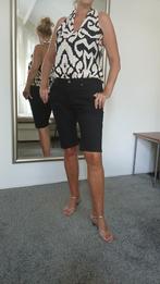Super korte broek m. 44 en top v. Only maat 42, Ophalen of Verzenden, Zo goed als nieuw, Maat 42/44 (L), Korte mouw