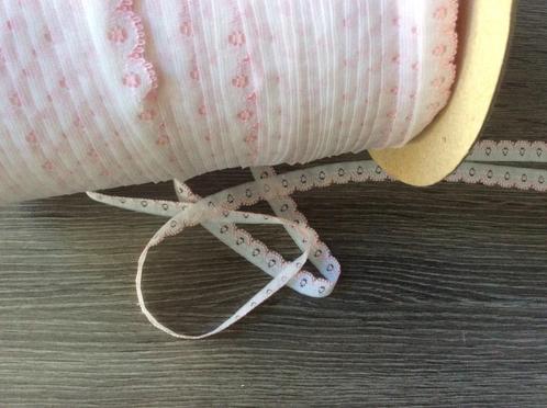 (Nr 719) Aanbieding Prachtig WIT met roze kant 10 m 2.50, Hobby en Vrije tijd, Naaien en Fournituren, Nieuw, Kant, Verzenden