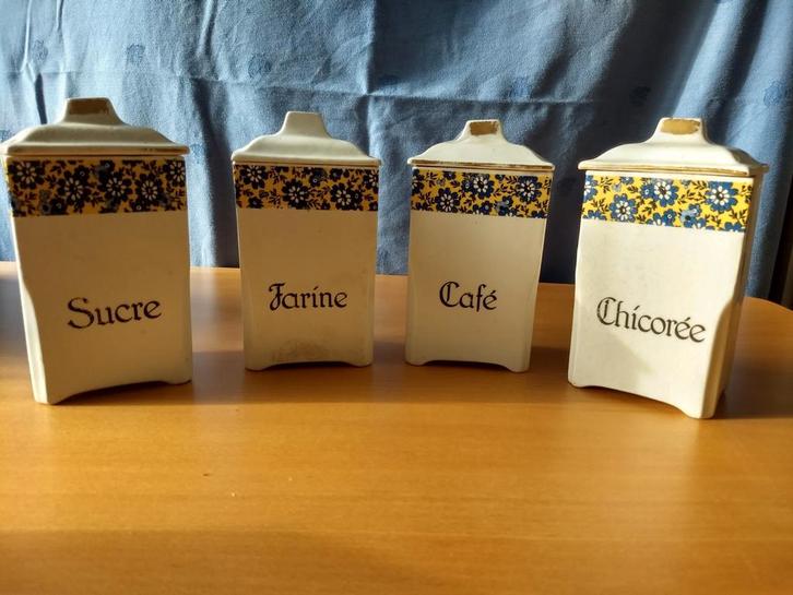 Vier Franse voorraadpotten met deksel, Antiek en Kunst, Antiek | Keukenbenodigdheden, Ophalen of Verzenden