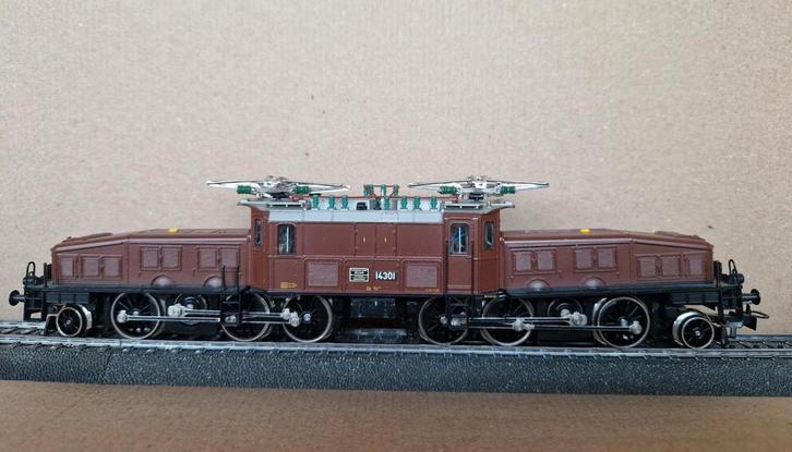 Märklin Krokodil Locomotief 14301, Hobby en Vrije tijd, Modeltreinen | H0, Zo goed als nieuw, Locomotief, Wisselstroom, Märklin