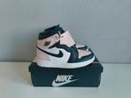 Jordan 1 high atmosphere (38), Kleding | Dames, Schoenen, Nike Air Jordan, Nieuw, Ophalen of Verzenden, Sneakers of Gympen