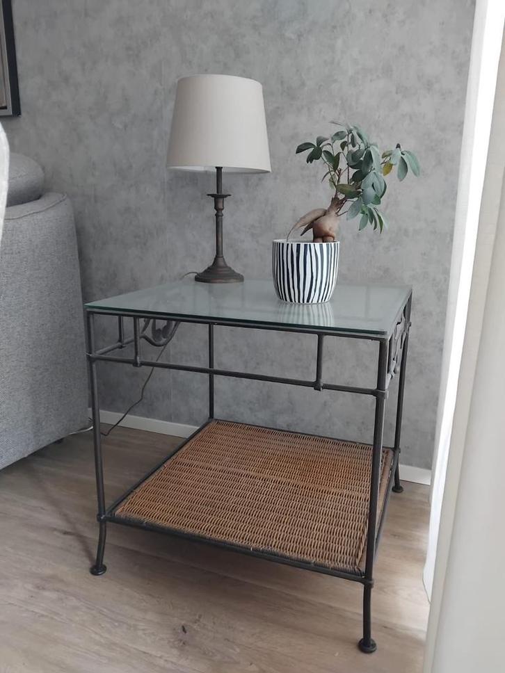 Grange Morphée Bijzettafel met glazen blad, Huis en Inrichting, Tafels | Bijzettafels, Gebruikt, Vierkant, 45 tot 60 cm, Minder dan 55 cm