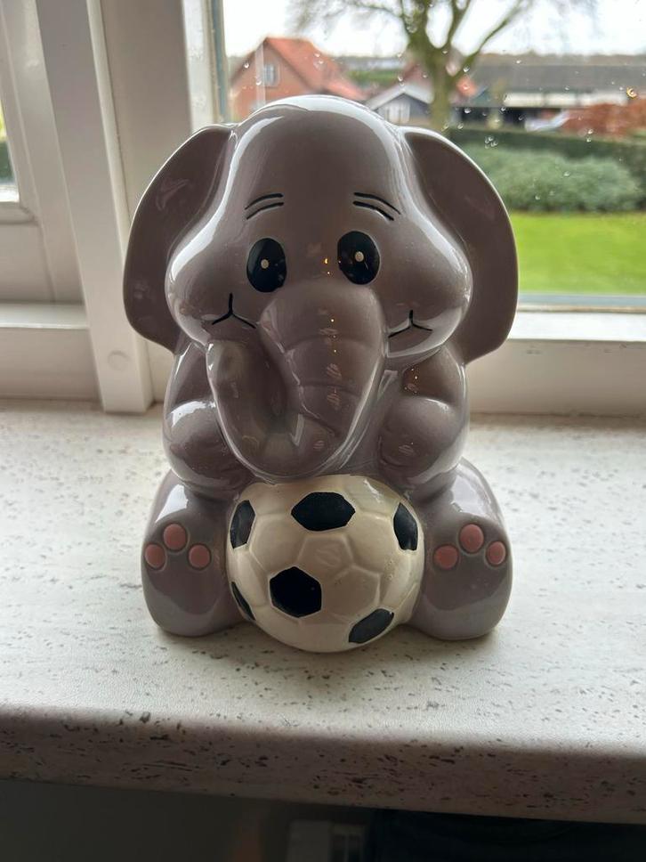 Leuke spaarpot in de vorm van een olifant, Huis en Inrichting, Woonaccessoires | Kisten, Gebruikt, Minder dan 50 cm, Overige materialen