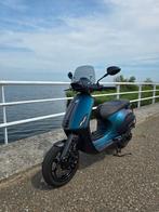 Vespa Sprint  80cc Akrapovic Carbon Zelioni S.I.P Koso 45km, Fietsen en Brommers, Scooters | Vespa, Ophalen, Zo goed als nieuw