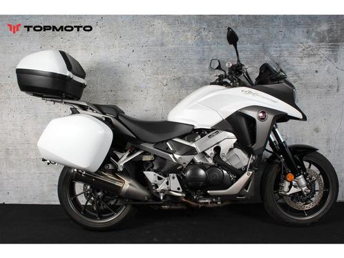 Honda VFR 800 X Crossrunner ABS (bj 2016), Motoren, Motoren | Honda, Bedrijf, Overig, meer dan 35 kW, 4 cilinders