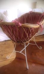 Wieg oud rose, Ophalen, Zo goed als nieuw, Wieg