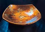 Unieke glanzende schaal van keramiek oranje/goud/bruin/koper, Porselein of Keramiek, Schaal, Ophalen of Verzenden, Zo goed als nieuw