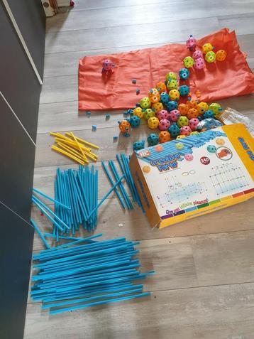 Creative forts  HC  050C-04 Set om zelf een tent te  bouwen  beschikbaar voor biedingen