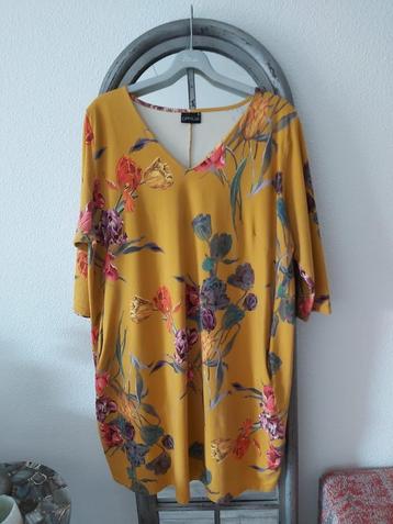 Mooie stretch jurk bloemen velden schilderij maat 46 48  beschikbaar voor biedingen