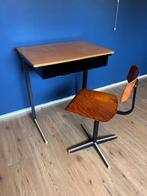 Vintage tafel en stoel, Ophalen of Verzenden, Zo goed als nieuw, Tafel(s) en Stoel(en)