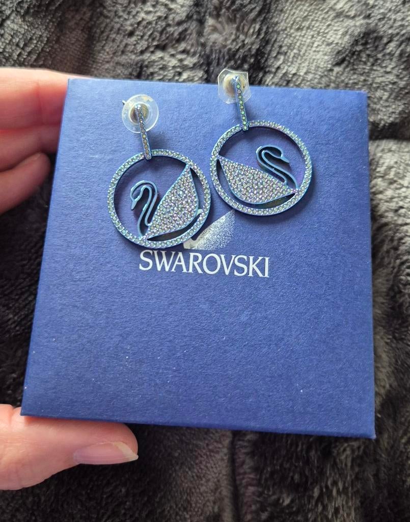 Nieuwe originele Swarovski oorbellen, Sieraden, Tassen en Uiterlijk, Oorbellen, Ophalen of Verzenden, Nieuw, Overige materialen