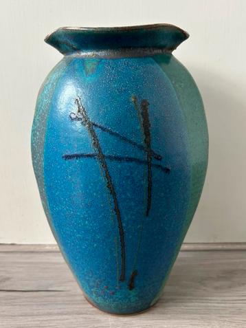 Ed Meissenberg grote steengoed vaas beschikbaar voor biedingen