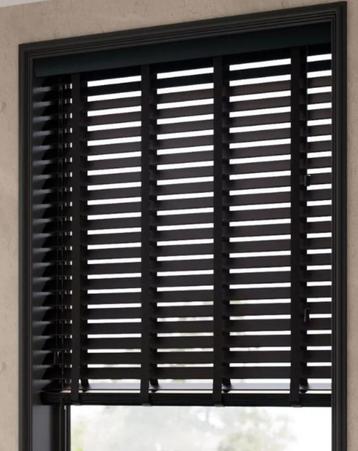 Houten jaloezie 50mm beschikbaar voor biedingen
