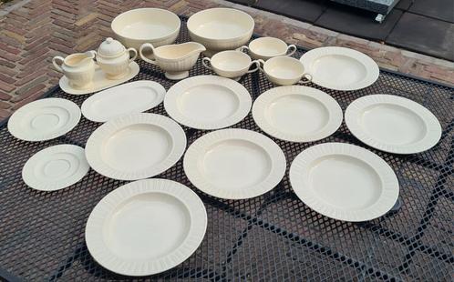 Queen's Garden Servies verschillende stuks, Huis en Inrichting, Keuken | Servies, Zo goed als nieuw, Overige typen, Overige stijlen