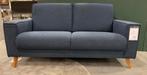 Showroom opruiming | 2,5 zits bank | Blauwe stof | Nieuw, Huis en Inrichting, 150 tot 200 cm, Ophalen of Verzenden, Nieuw, Tweepersoons